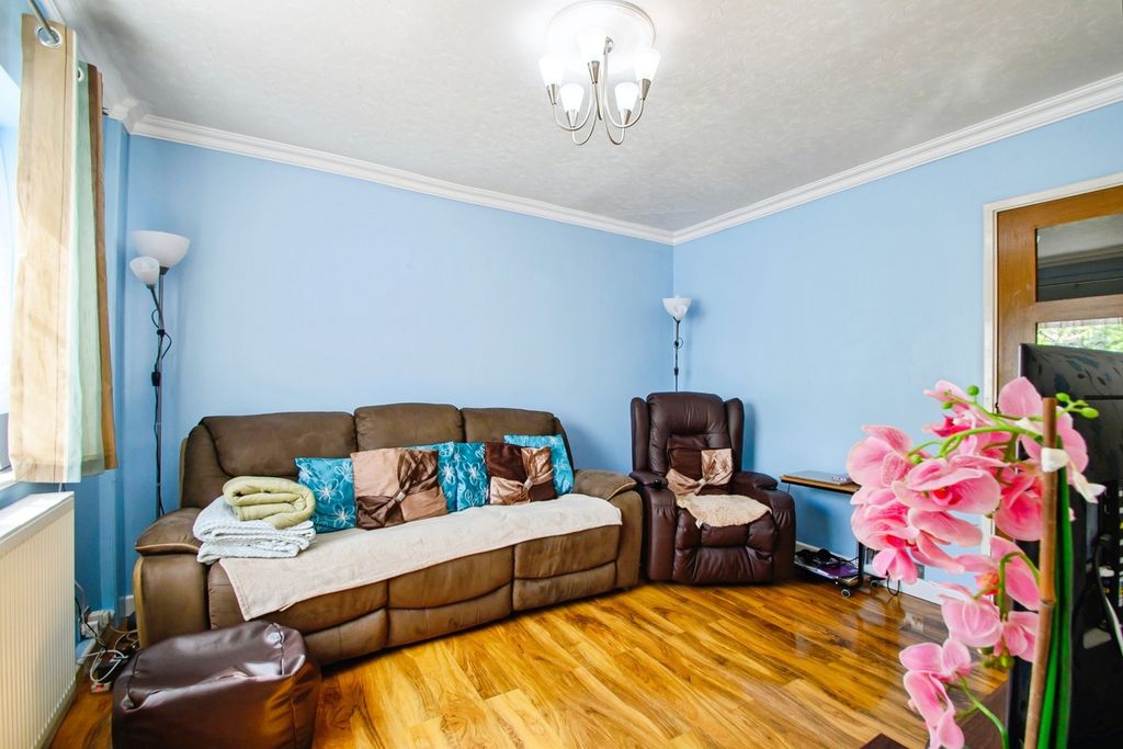 Property photo 3 of 33 Pbox-Img.Jpg