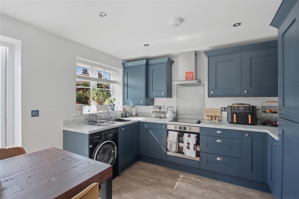 Property photo 3 of 15 Kitchen/Diner