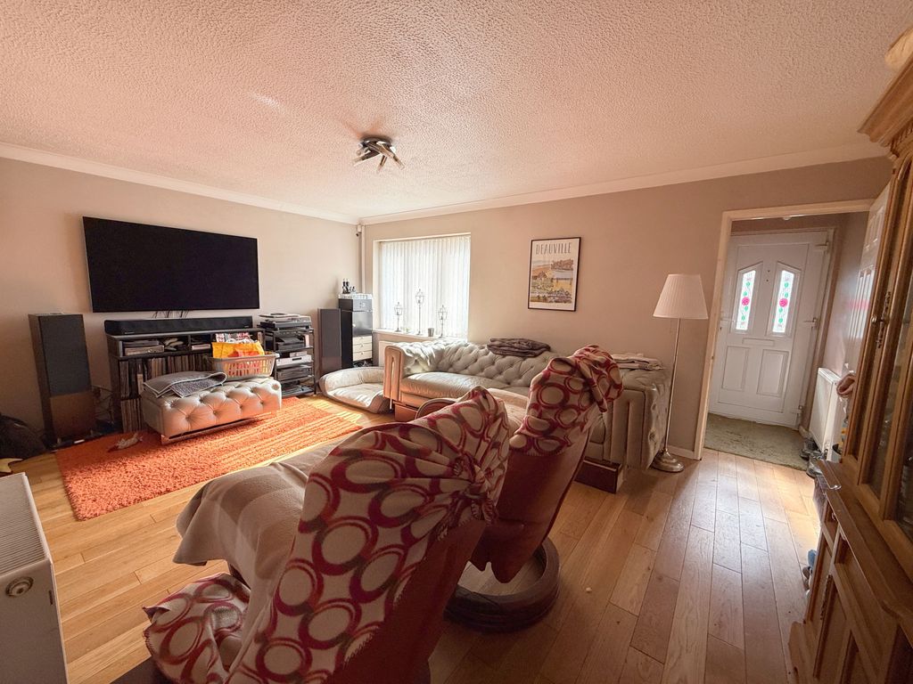 Property photo 2 of 14 Gallery