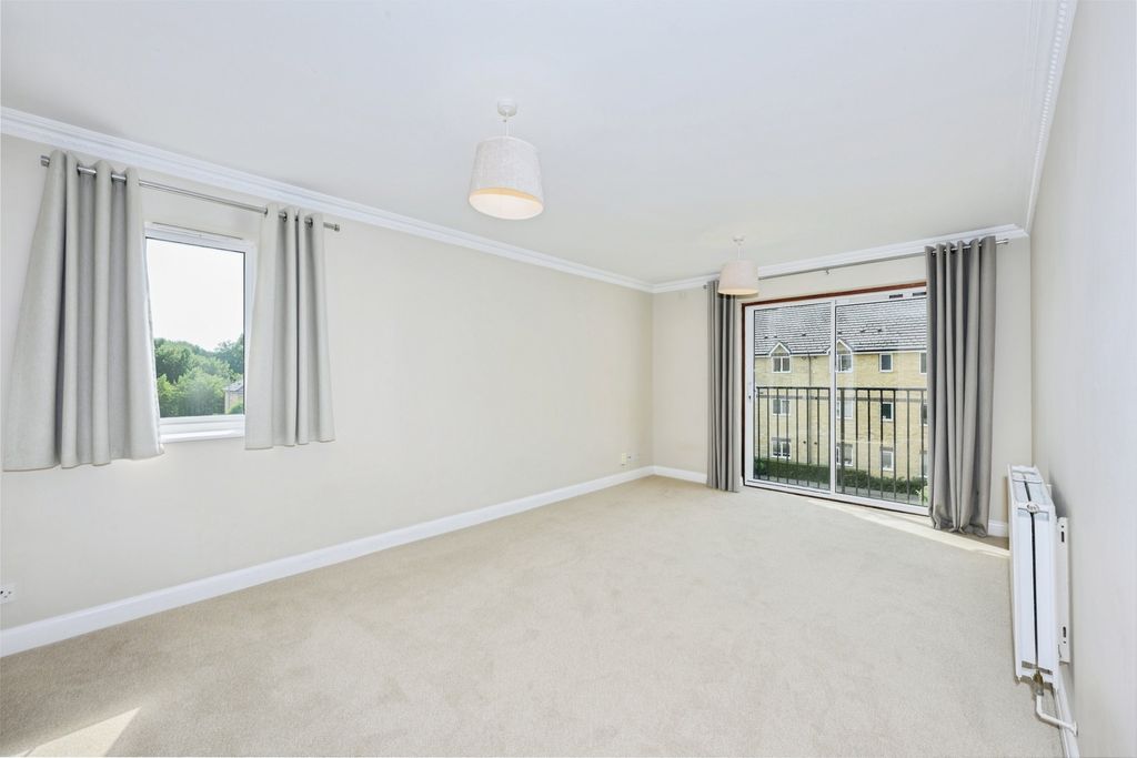 Property photo 2 of 15 Pbox-Img.Jpg