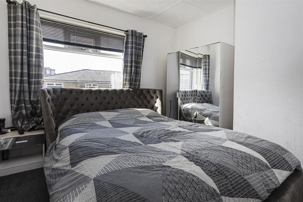 Additional image 13 of 4 bed terraced house for saleNorman Avenue, Elland, Halifax HX5