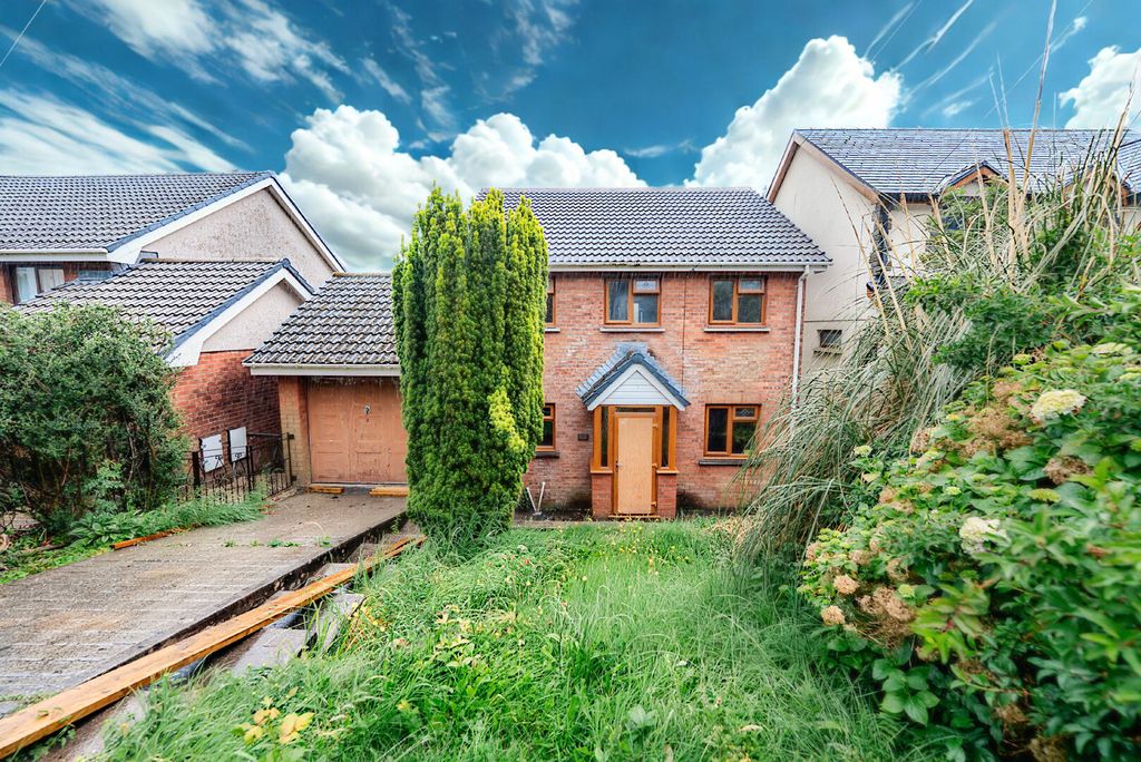 Property photo 1 of 58 5E601A68-Bfda-4314-A2c6-03364417B4F4.Jpg
