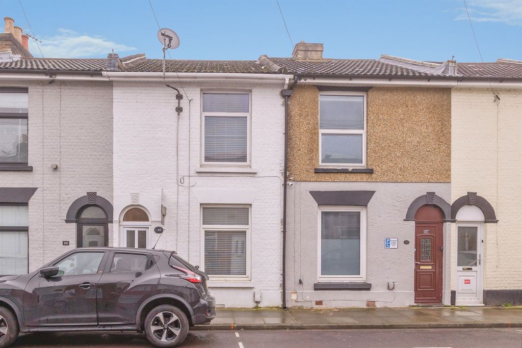 Property photo 1 of 16