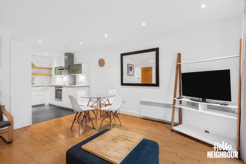 Property photo 3 of 13 Photo 2