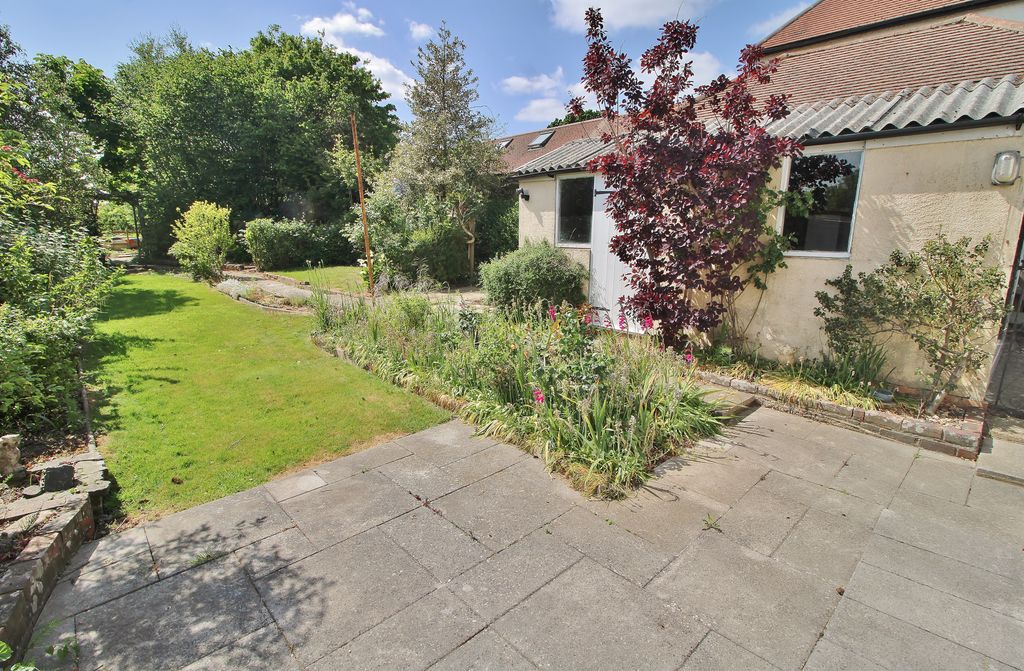 Property photo 3 of 15