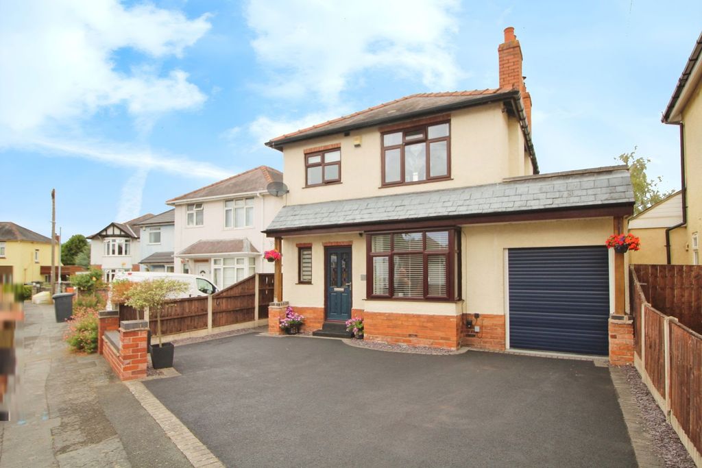 Property photo 2 of 30