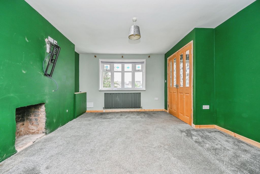 Property photo 3 of 16 Pbox-Img.Jpg