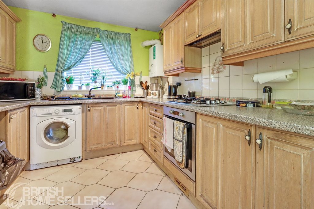 Property photo 2 of 15 Picture No. 51