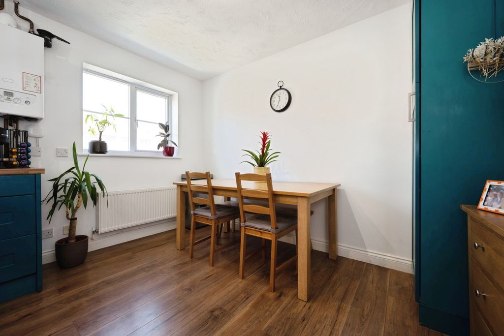 Property photo 3 of 20 Pbox-Img.Jpg
