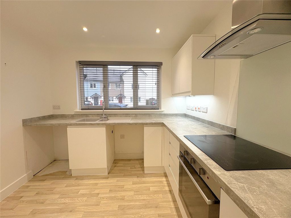 Property photo 3 of 13 Picture No. 11