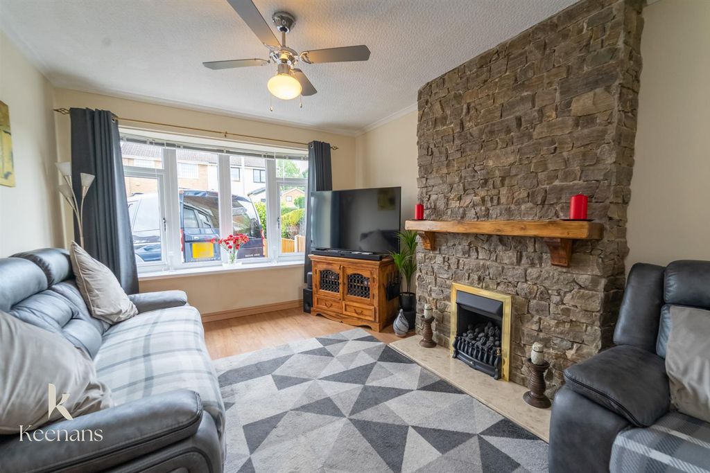 Property photo 2 of 27 Lancaster-13.Jpg
