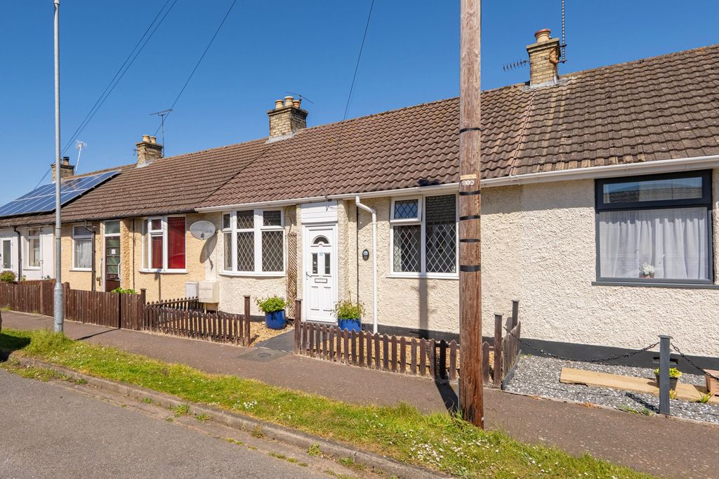 Property photo 1 of 12