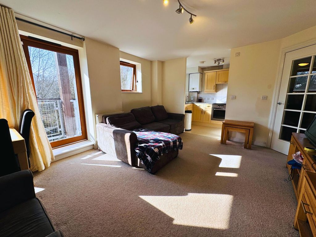 Property photo 3 of 12 Living Room