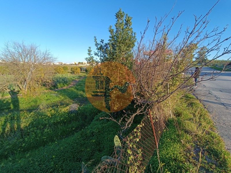 Property photo 2 of 27