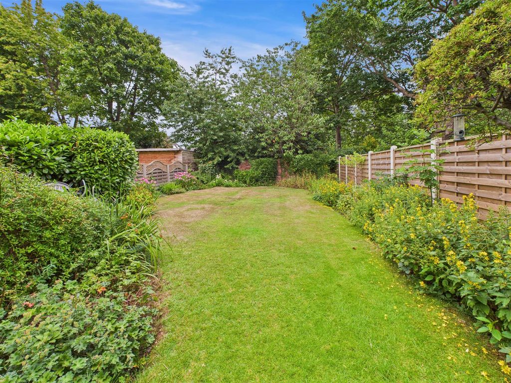 Property photo 3 of 12 Outside