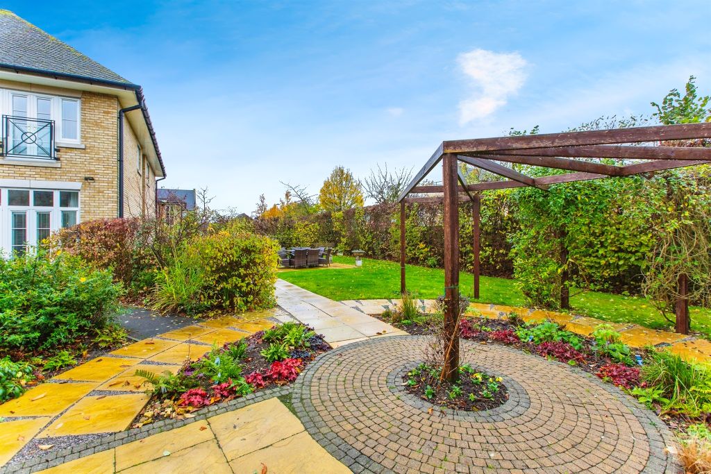 Property photo 2 of 12