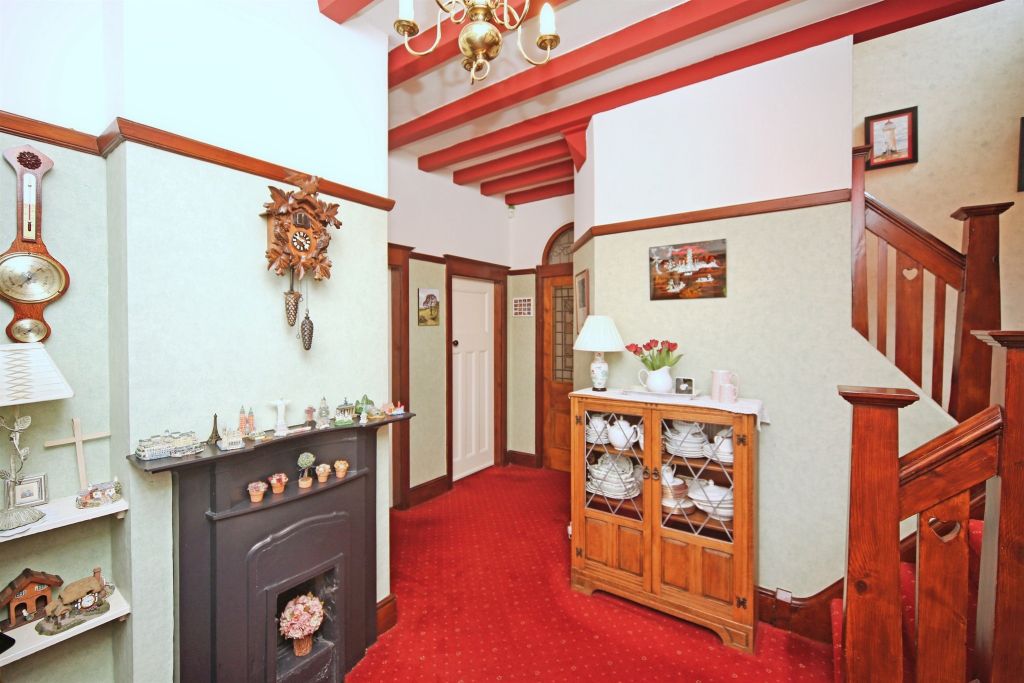 Property photo 2 of 29