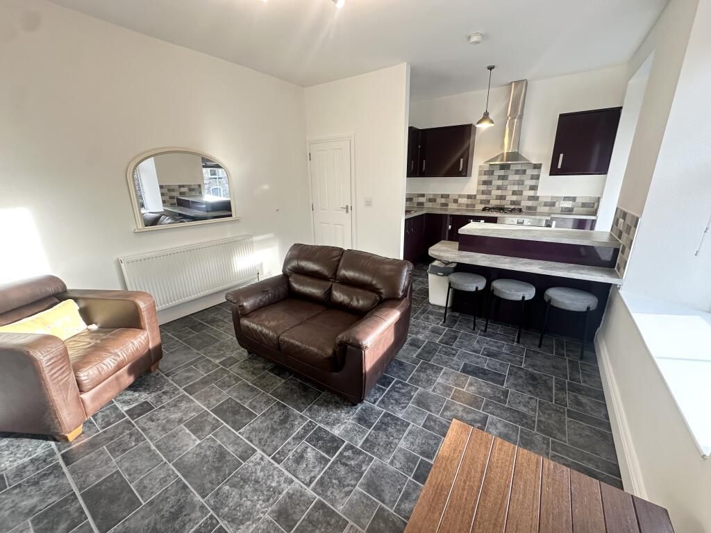 Property photo 3 of 13 Lounge 24Pr2.Jpeg