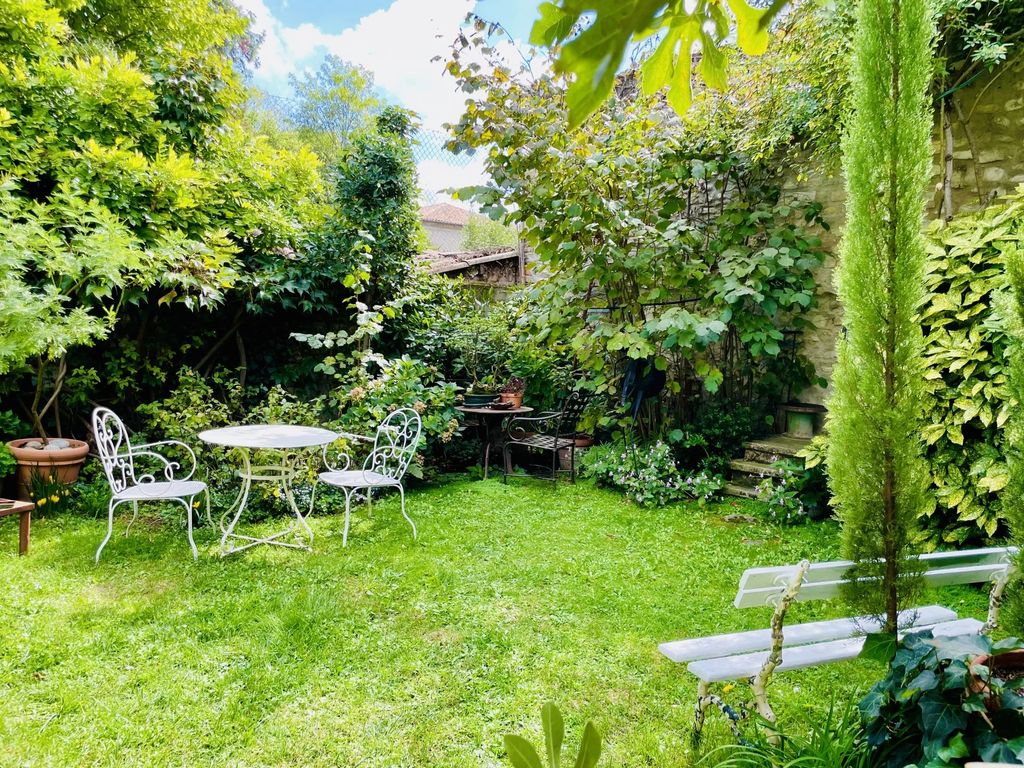 Property photo 3 of 20