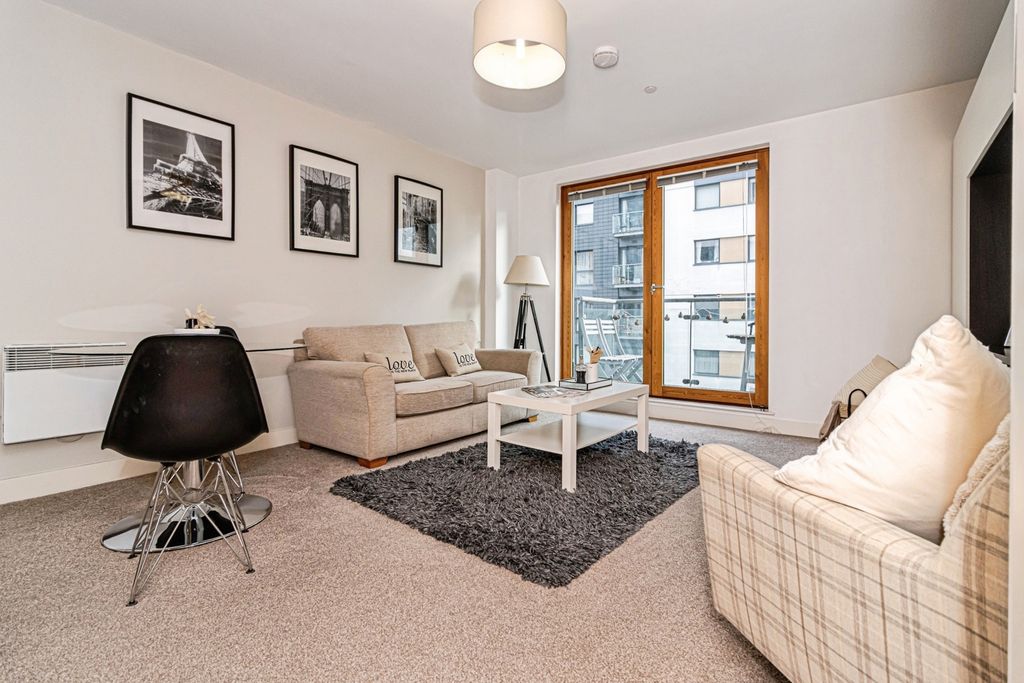 Property photo 2 of 9 Photo