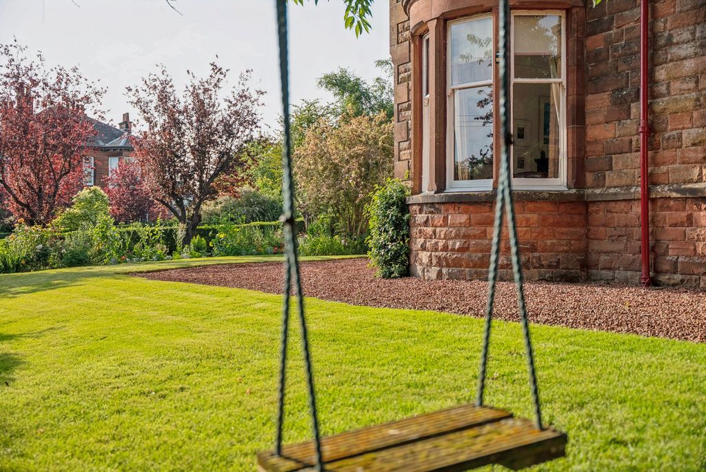 Additional image 40 of 5 bed detached house for sale17 Monreith Road, Newlands, Glasgow G43