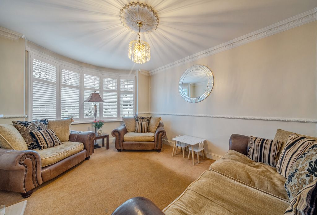 Property photo 2 of 22 1411288-1-699c7Cf...