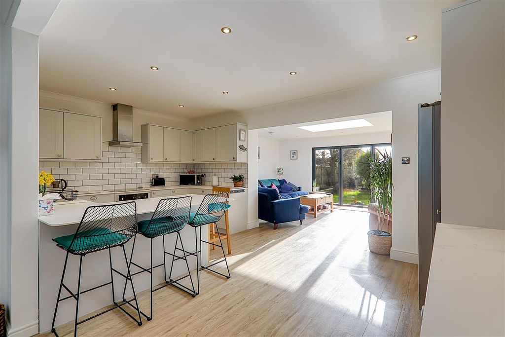 Property photo 2 of 24 Img_7042-Img_7044.Jpg