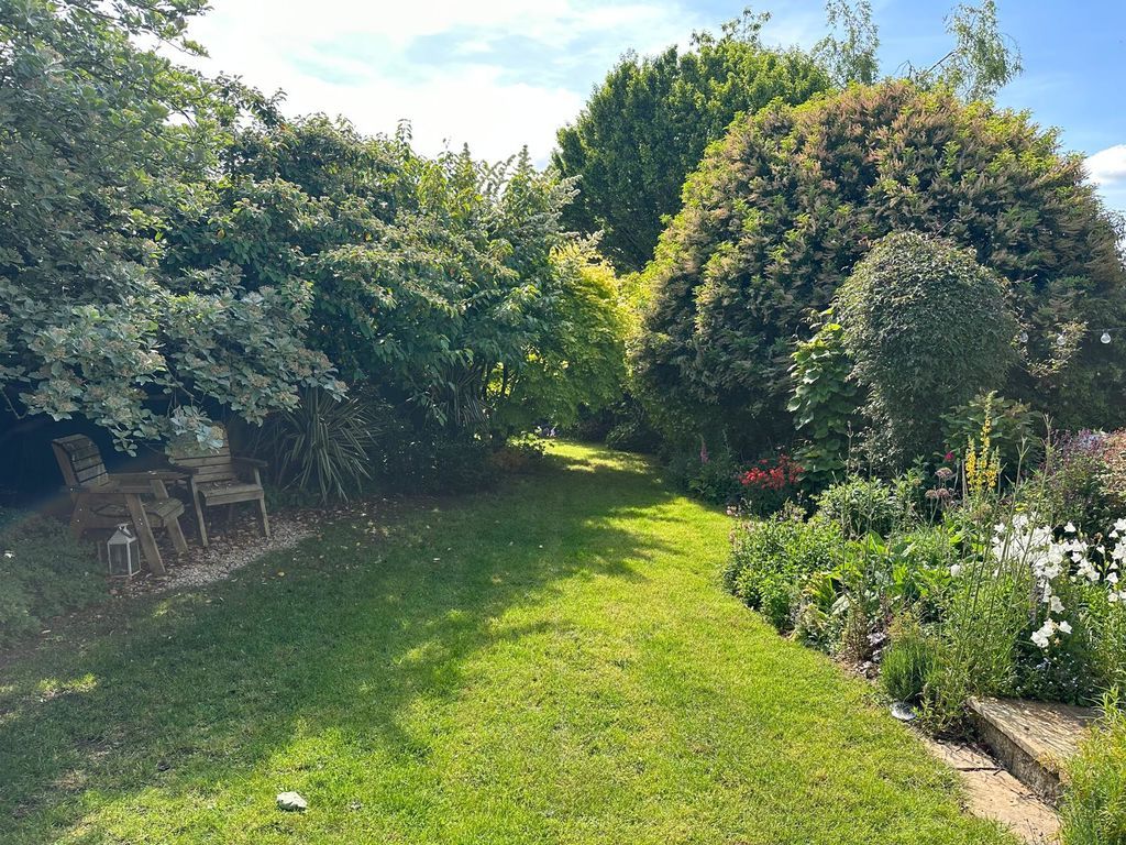 Property photo 2 of 26 Photo 28
