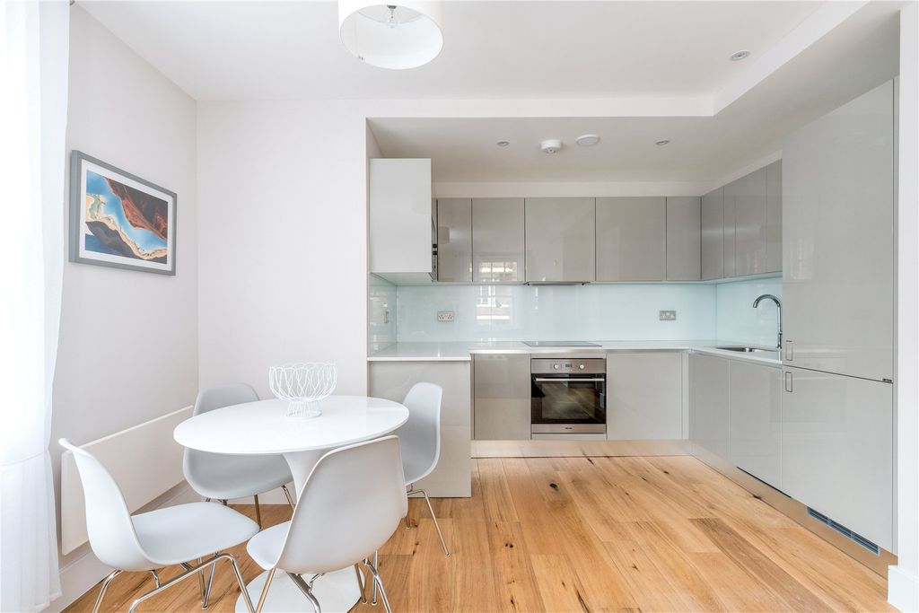 Property photo 2 of 10 Picture No. 03