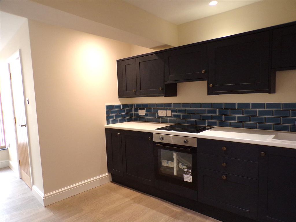 Property photo 3 of 5 Kitchen.Jpg