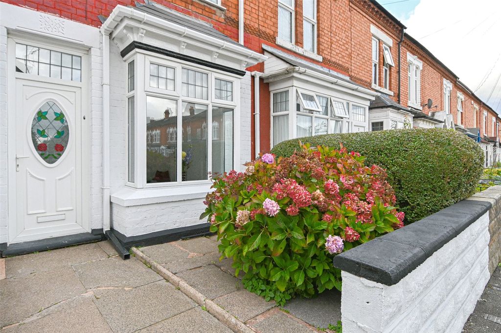 Property photo 2 of 18 Picture No. 15