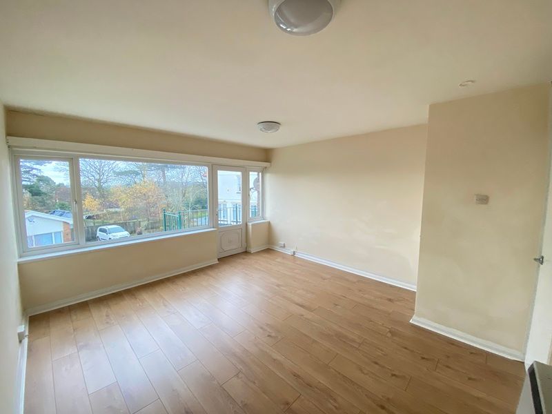 Property photo 3 of 8 Dining Room