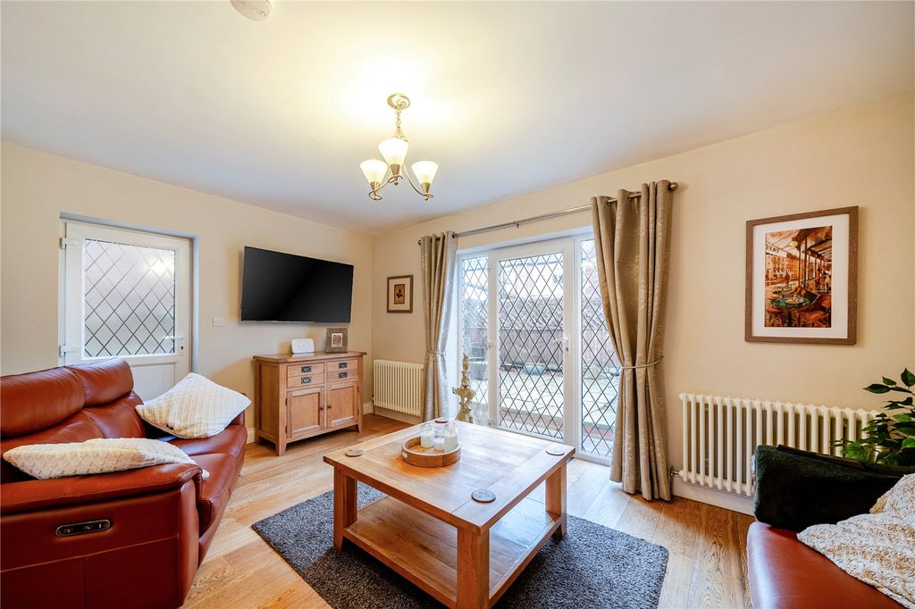 Property photo 2 of 22 Picture No. 15