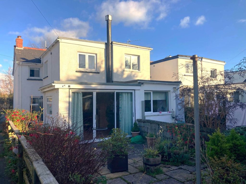 Property photo 2 of 14