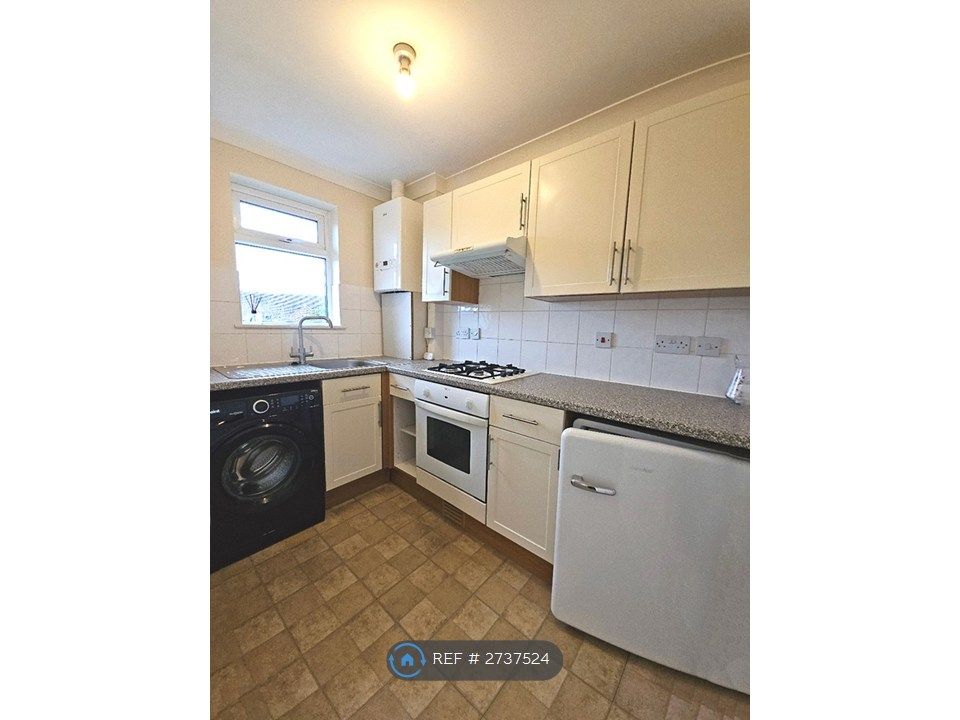 Property photo 3 of 5 Kitchen