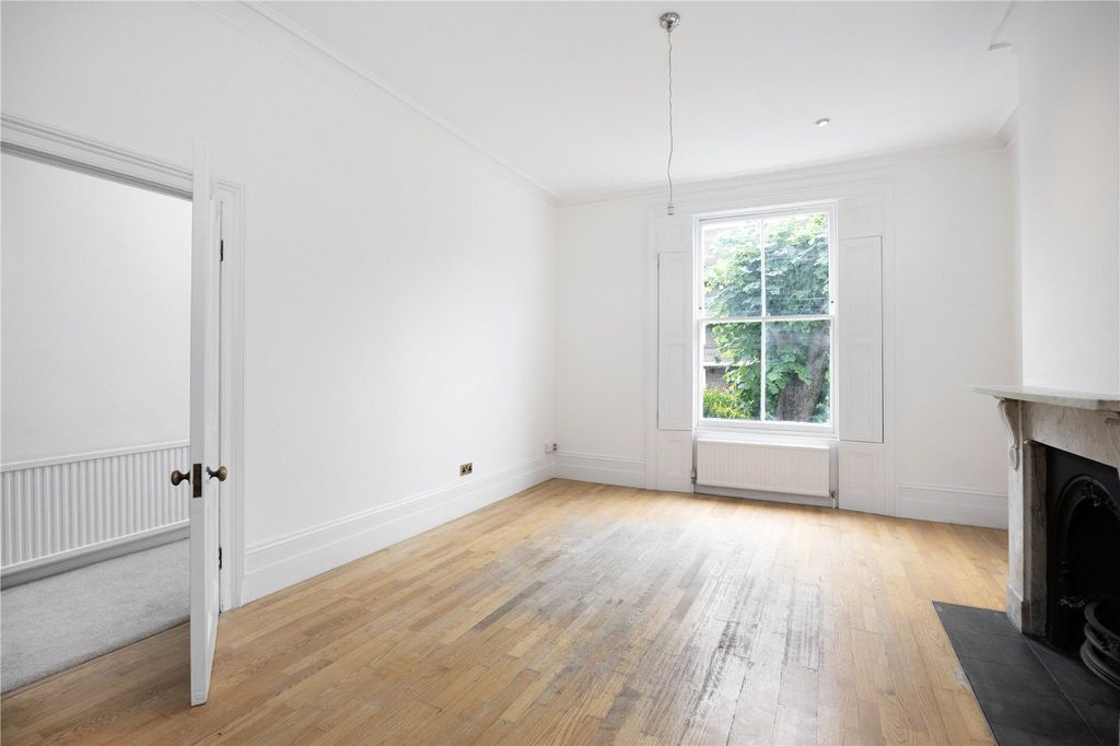 Property photo 2 of 20 Reception Room