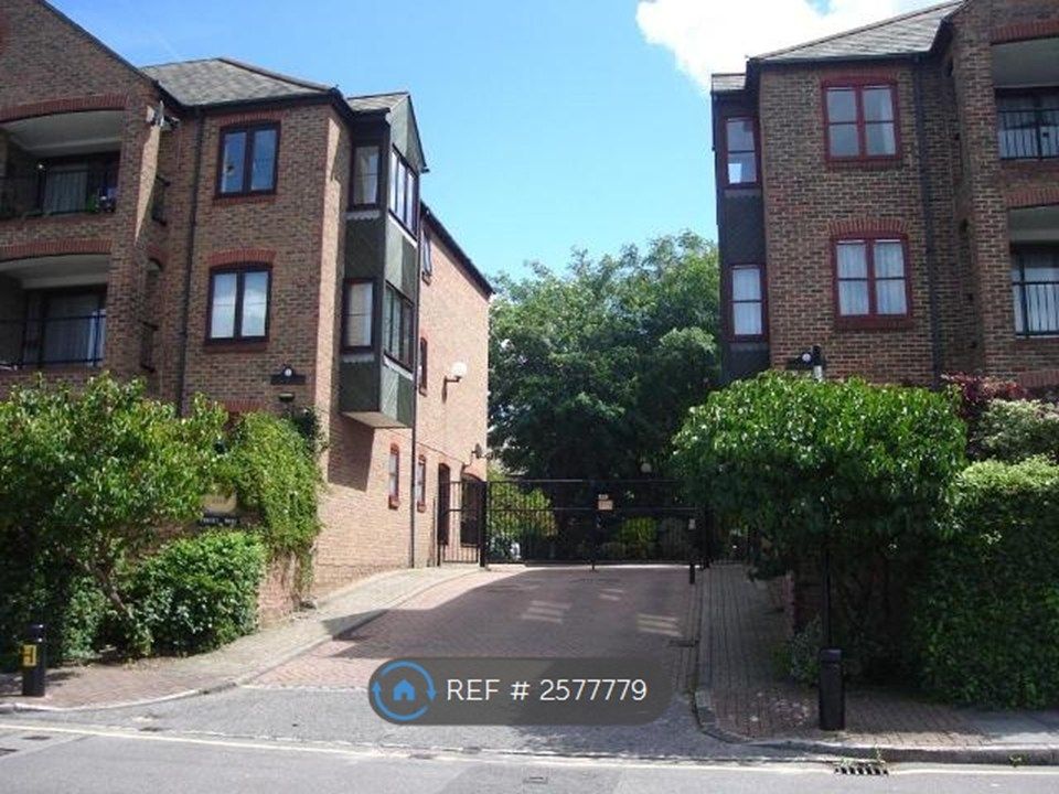 Property photo 2 of 12