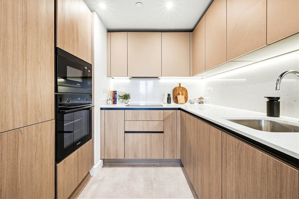 Property photo 3 of 32 Picture No. 05