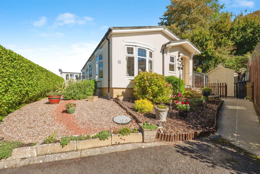 Property photo 1 of 31