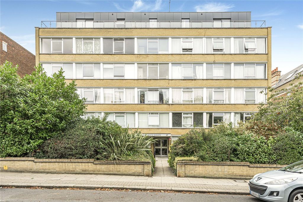 Property photo 1 of 18 Exterior