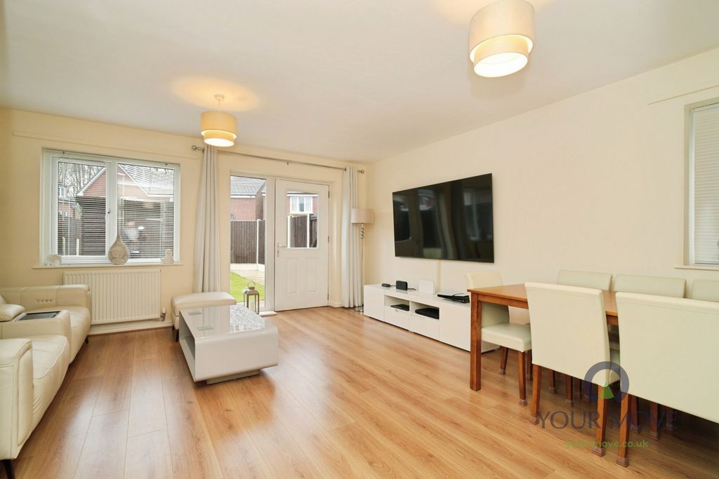 Property photo 3 of 10 Pbox-Img.Jpg