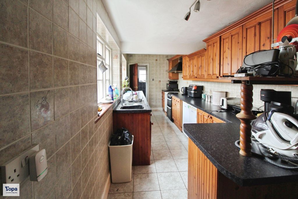 Property photo 3 of 12 Photo #3