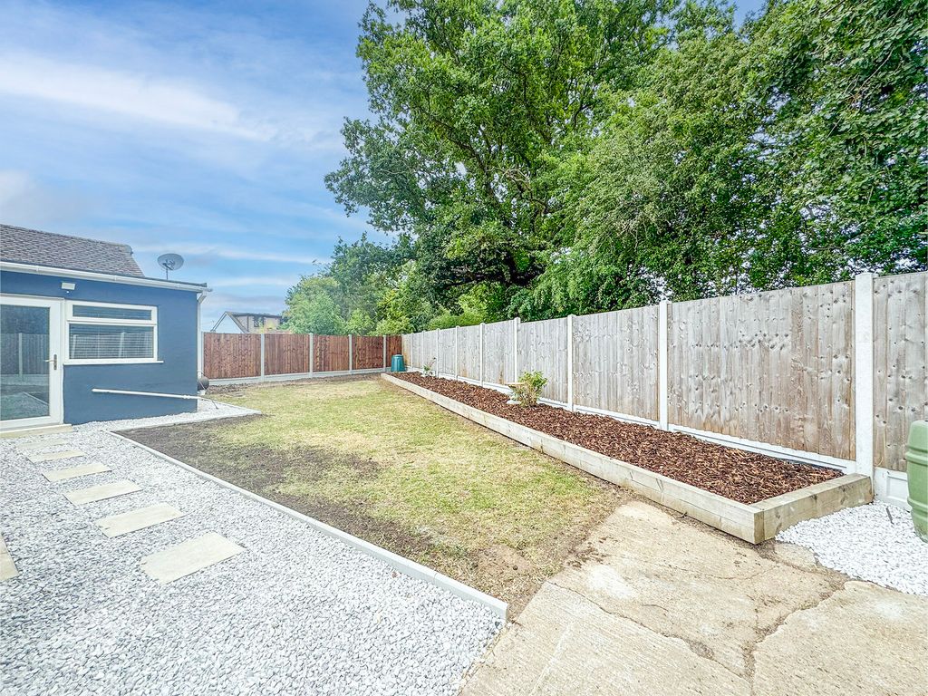 Property photo 2 of 21 Garden