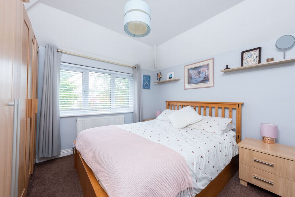1 bed flat for saleYork Road, Farnborough GU14 photo 5