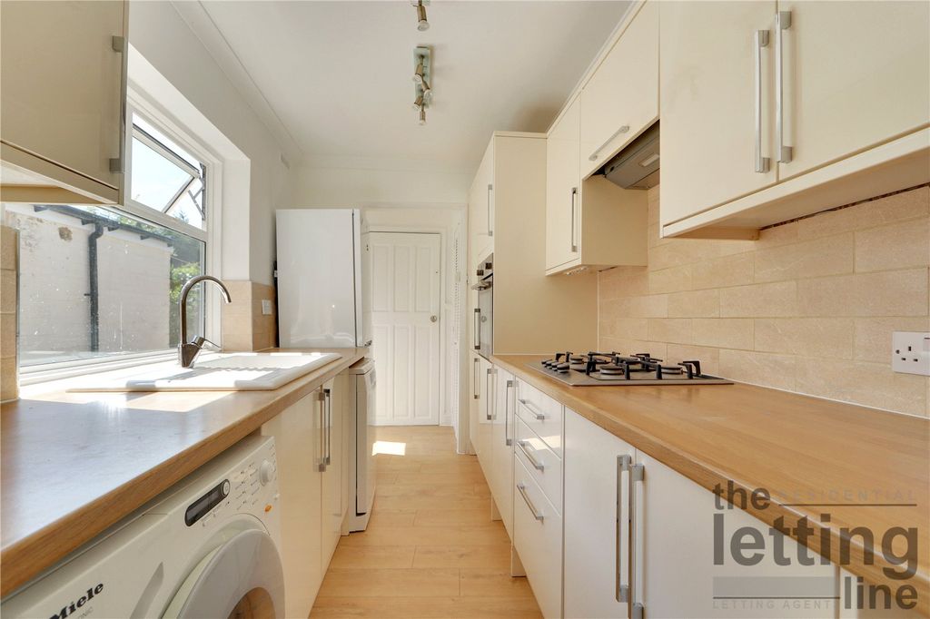Property photo 1 of 15 Picture No. 08