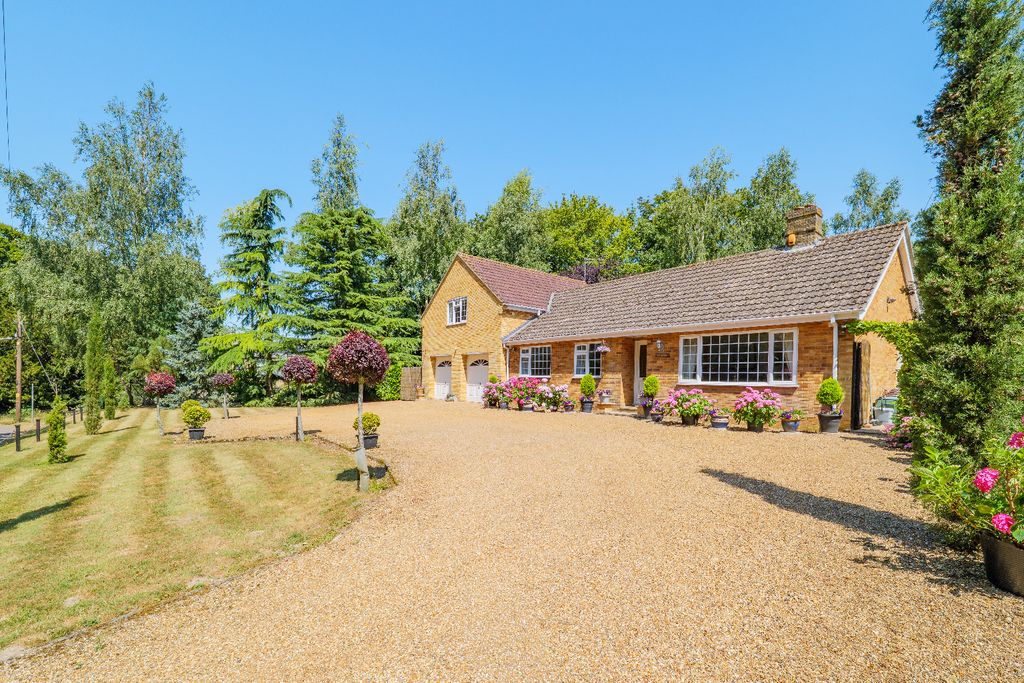 Property photo 1 of 37 5080870