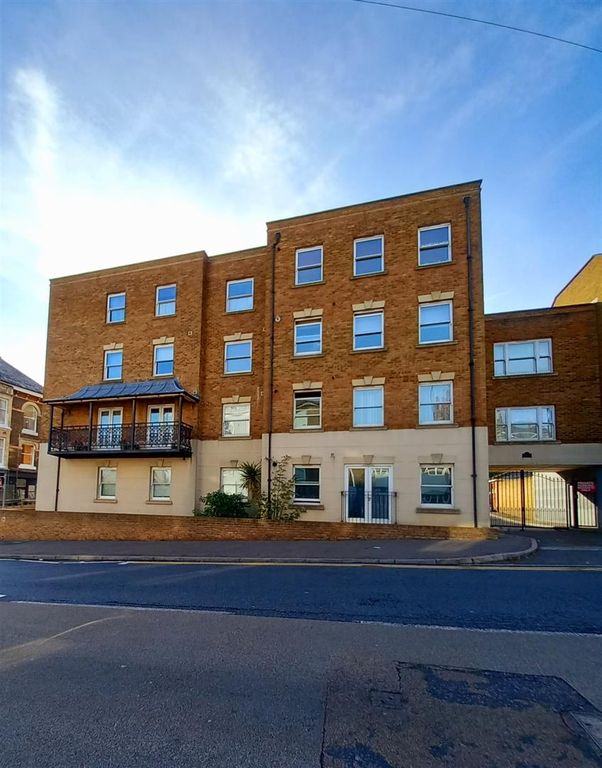 Property photo 1 of 13