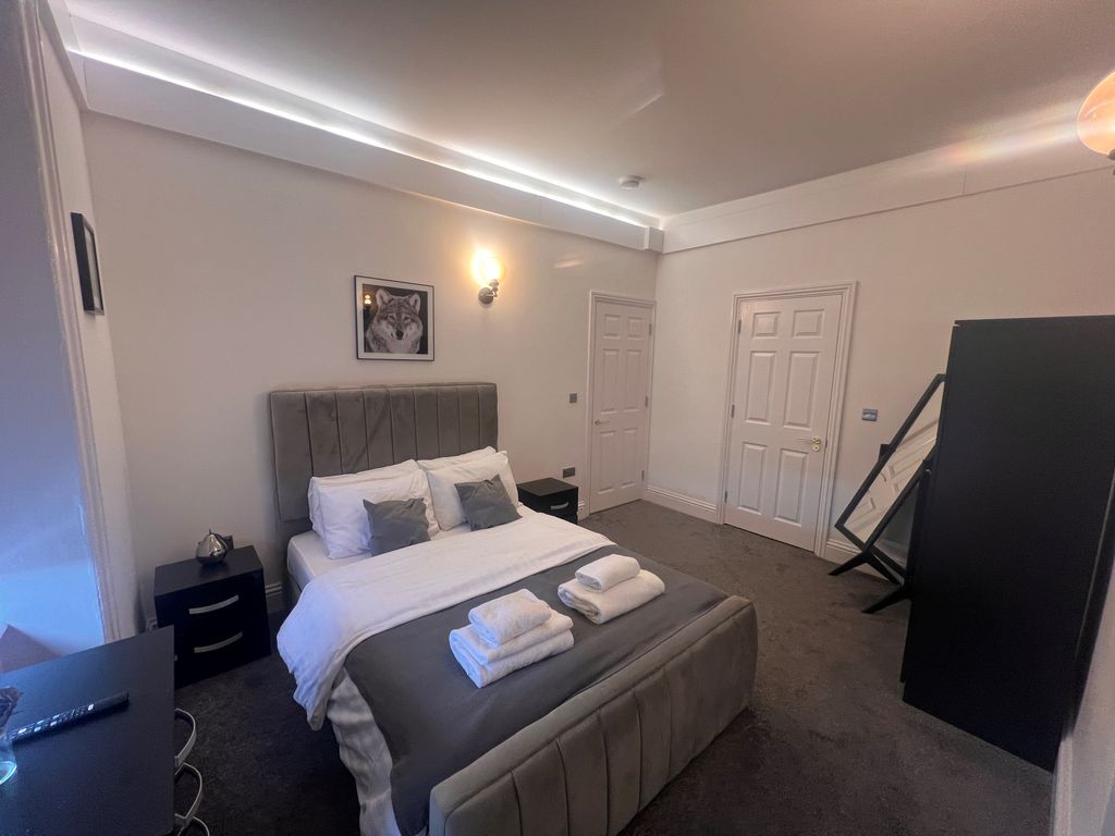 Property photo 3 of 4