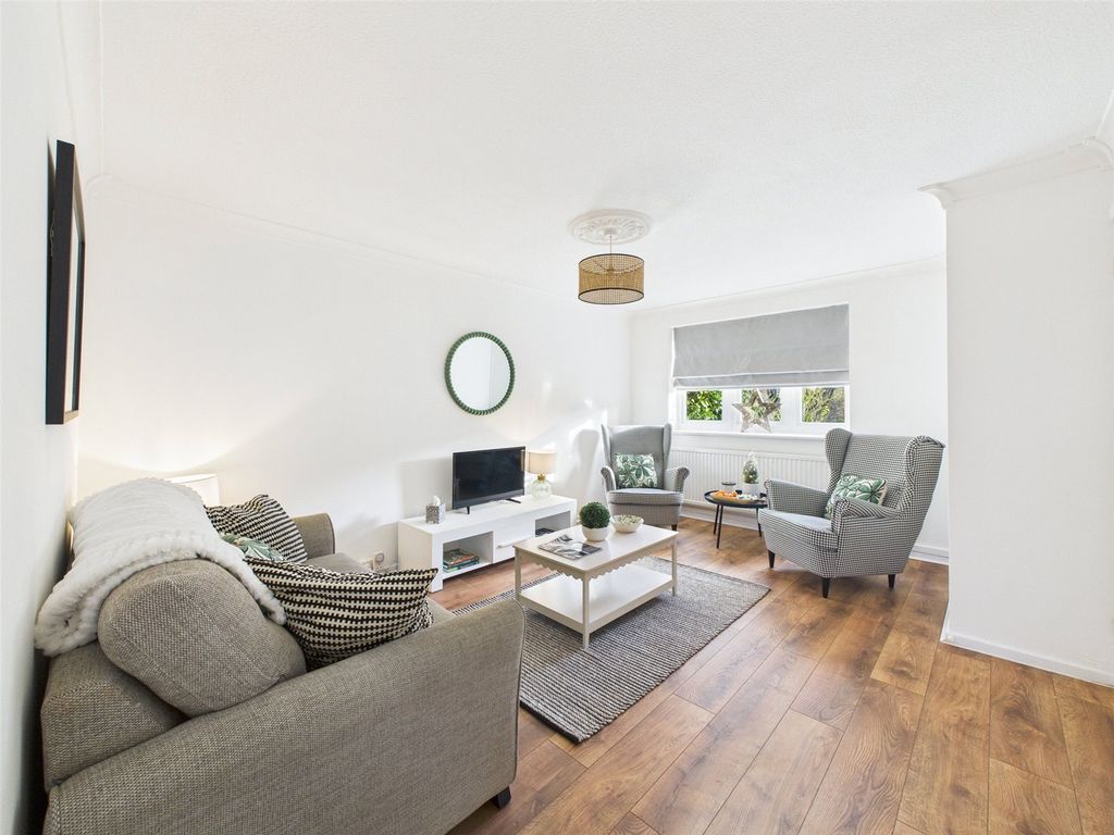 Property photo 3 of 27 Picture No. 03