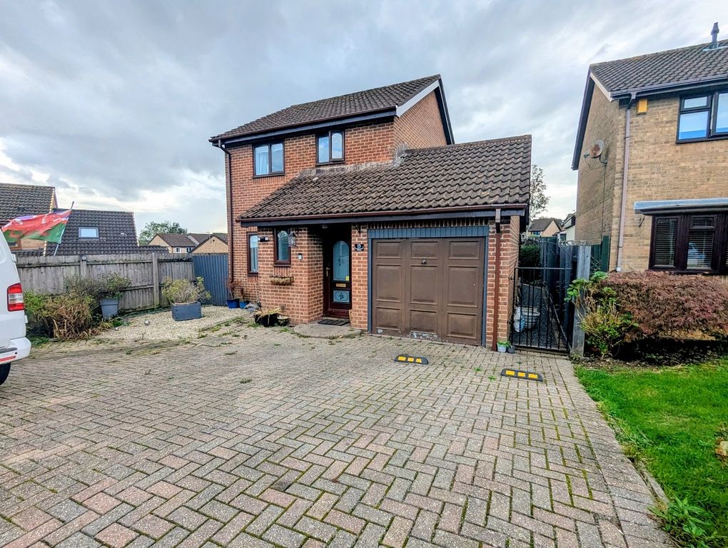 Property photo 1 of 11